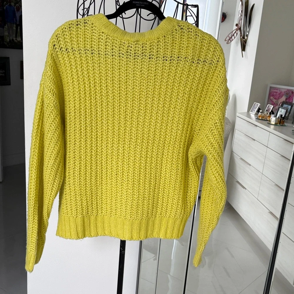 American Eagle Vibrant Yellow Crew Neck Sweater